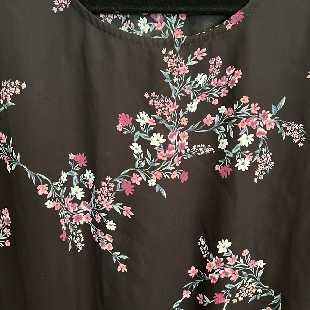 Pink Republic Rounded Neck Button Sleeve Blouse Size S - Picture 7 of 10